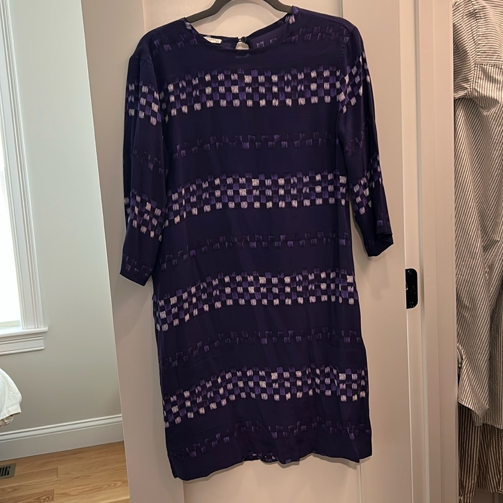 Equipment Aubrey silk shift dress